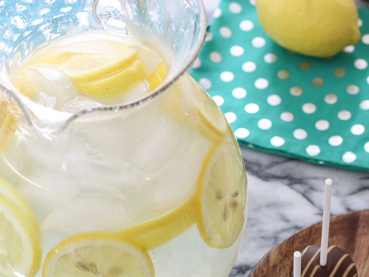 Zaxby's Handcrafted Lemonade One Gallon Jug